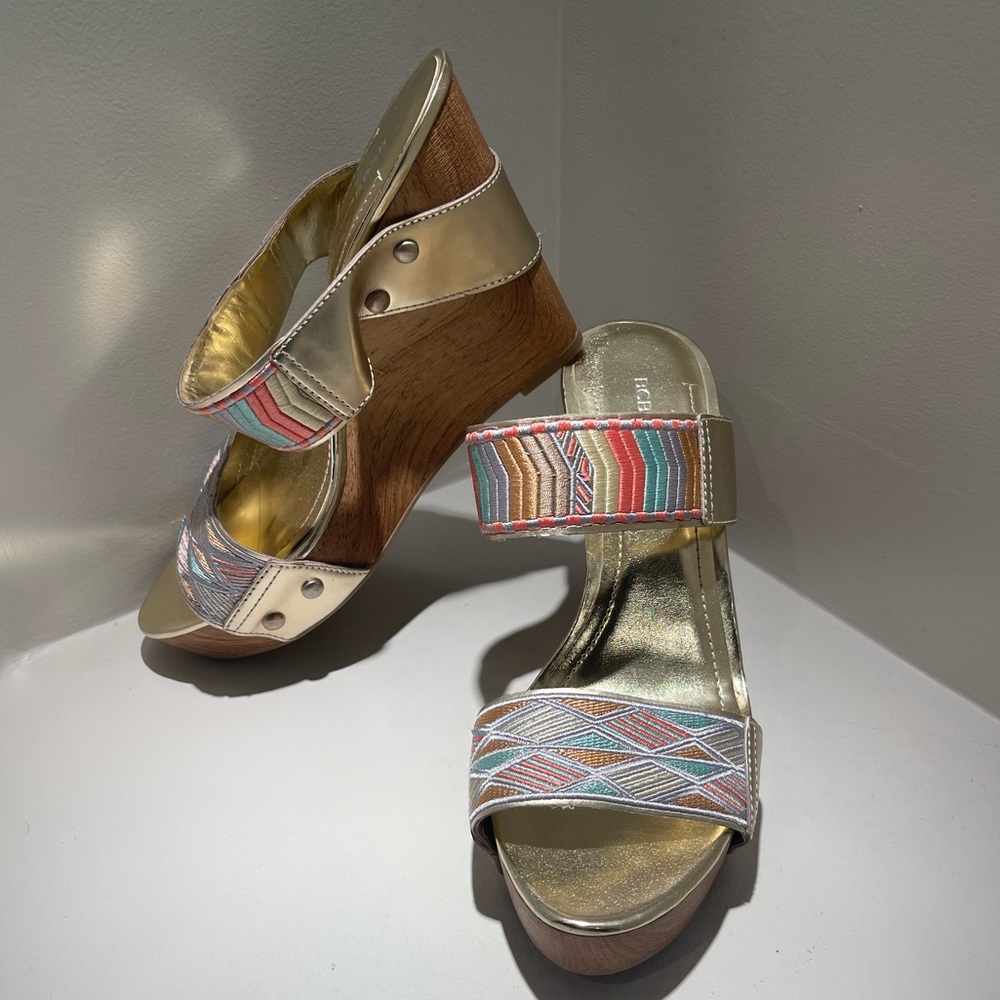 BCBGeneration Carmyn Wedges